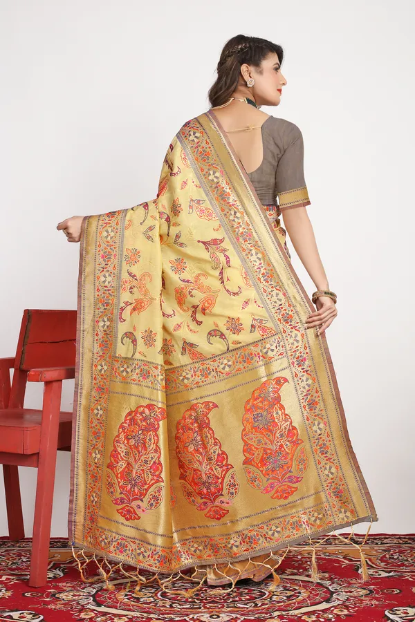 CREAM_ZARI_WORK_PATOLA_SILK_SAREE